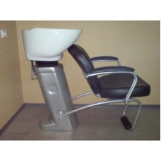 Chair-washing M00711