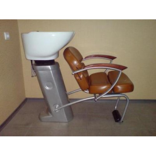 Chair-washing M00713